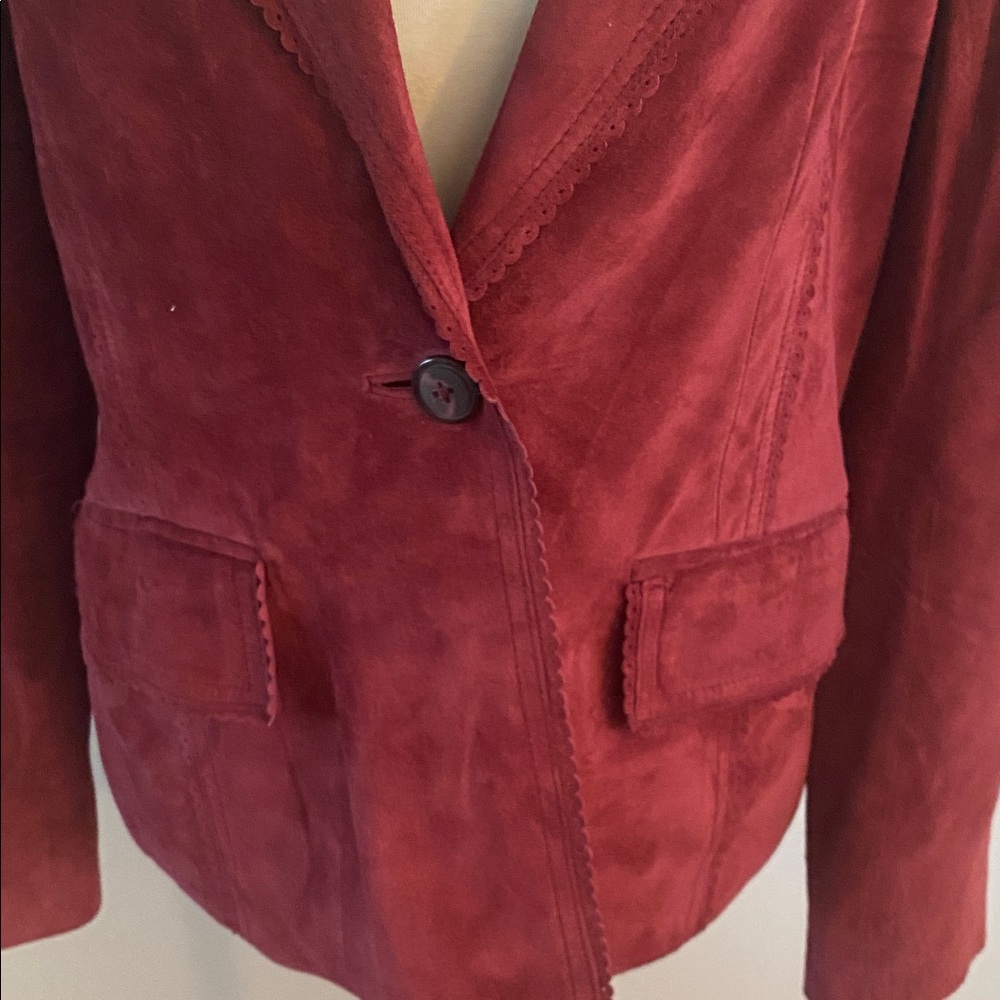 ALFANI leather blazer. Size medium lined one button closure - Picture 2 of 6